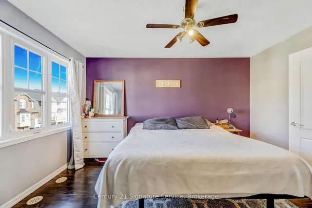 Additional property image - 625 Attenborough Terr