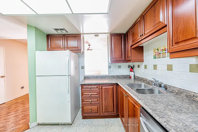 Additional property image - 8 Lisa St Unit 1503