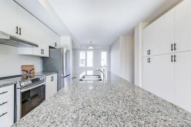 Additional property image - 1387 Almonte Dr