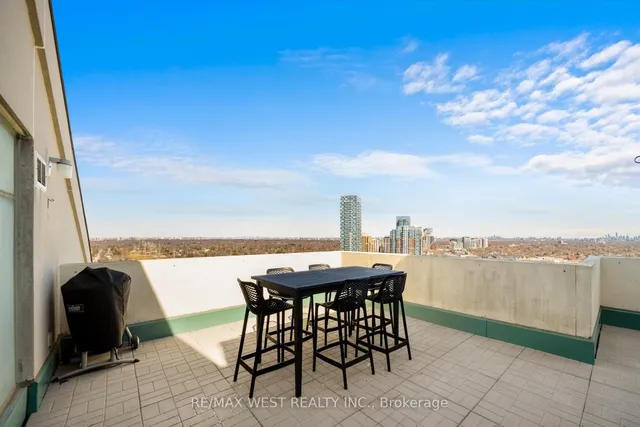 Additional property image - 101 Subway Cres Unit PH302