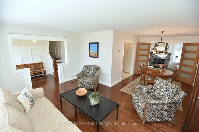 Additional property image - 625 Ardleigh Cres