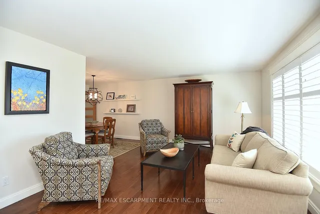 Additional property image - 625 Ardleigh Cres