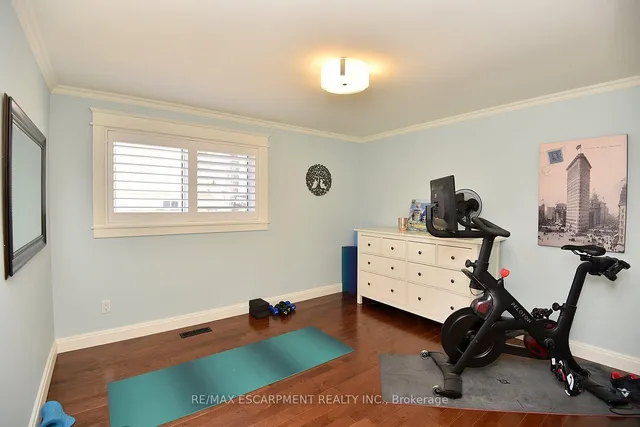 Additional property image - 625 Ardleigh Cres