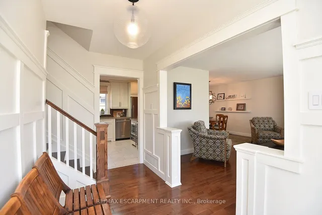 Additional property image - 625 Ardleigh Cres