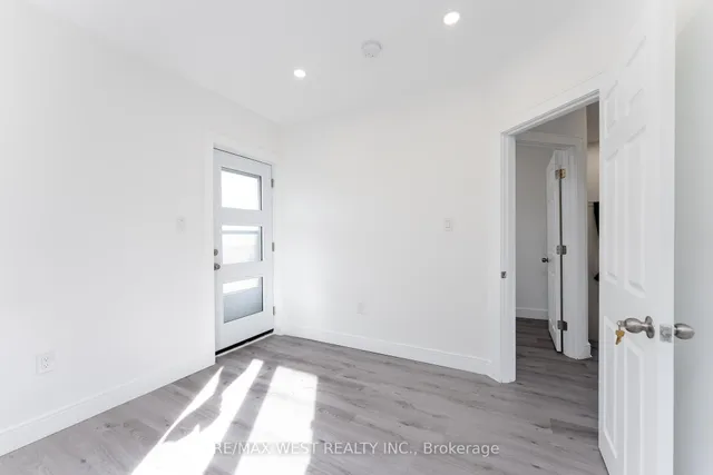 Additional property image - 102 Guestville Ave