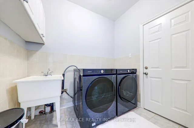 Additional property image - 62 Saffron Cres
