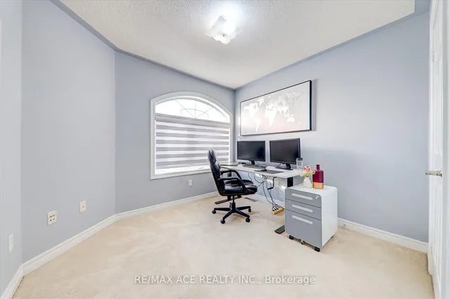 Additional property image - 62 Saffron Cres