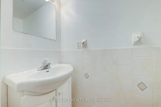 Additional property image - 62 Saffron Cres