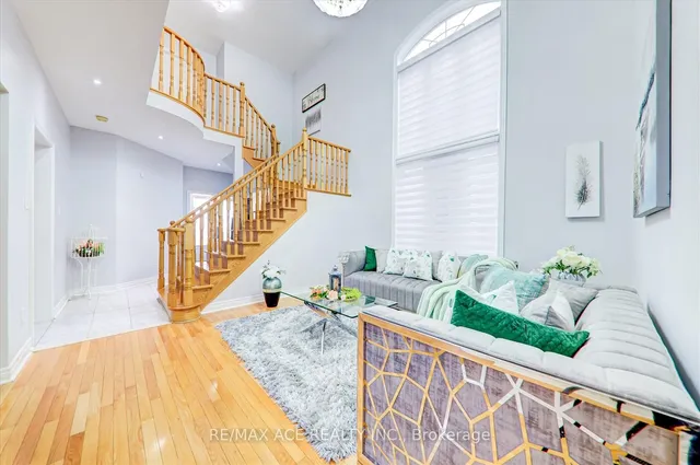 Additional property image - 62 Saffron Cres