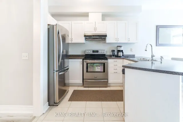 Additional property image - 928 Ledbury Cres