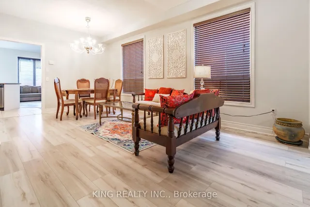 Additional property image - 928 Ledbury Cres
