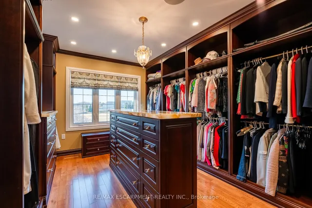 Additional property image - 4105 Millcroft Park Dr