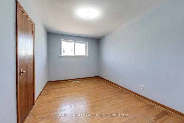 Additional property image - 6 Hartsdale Dr
