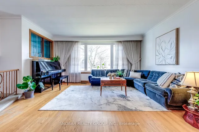 Additional property image - 6 Hartsdale Dr