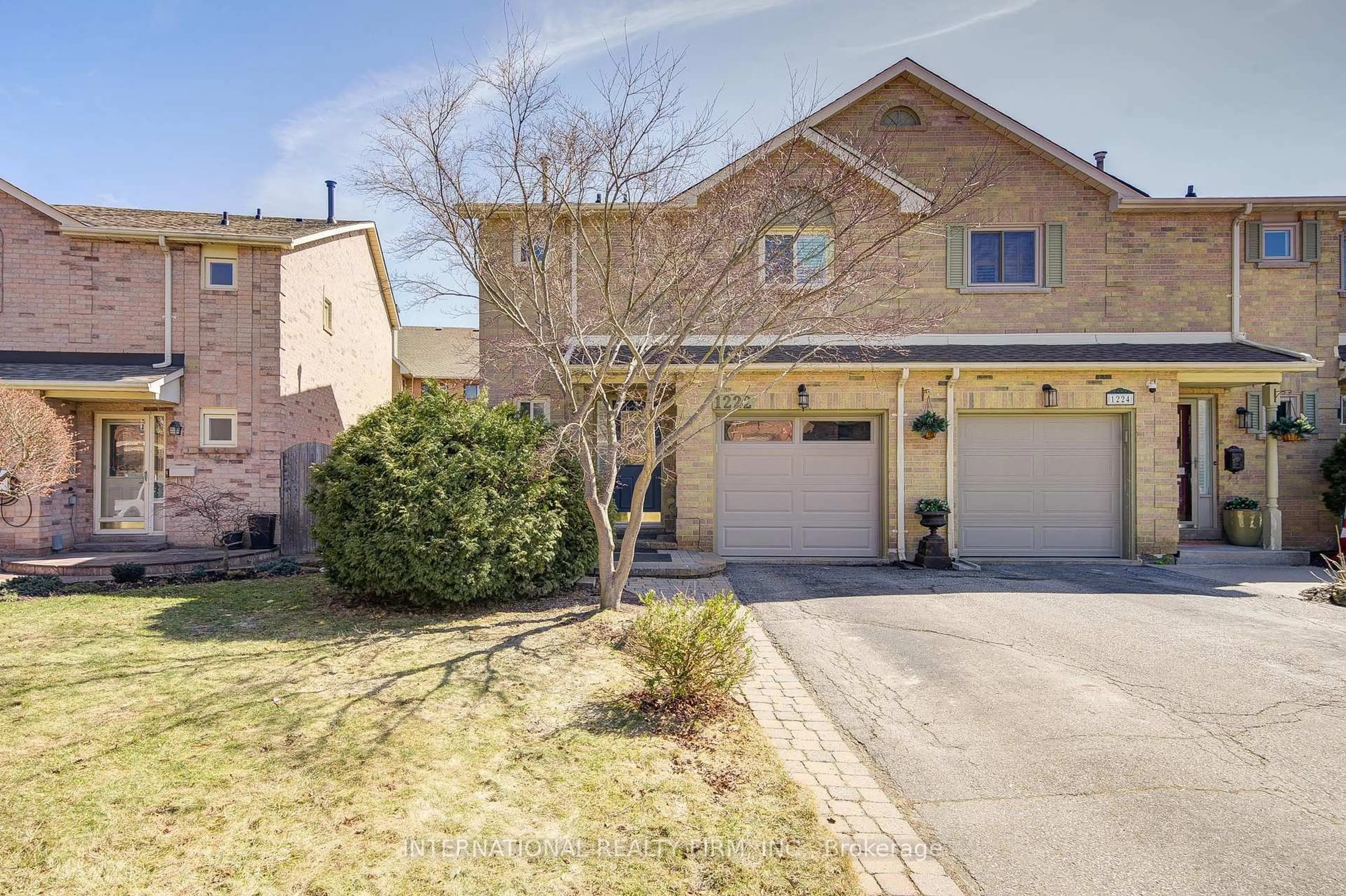 Home with brick exterior material, street for 1222 Cottonwood Cres, Oakville Ontario L6M 2W6