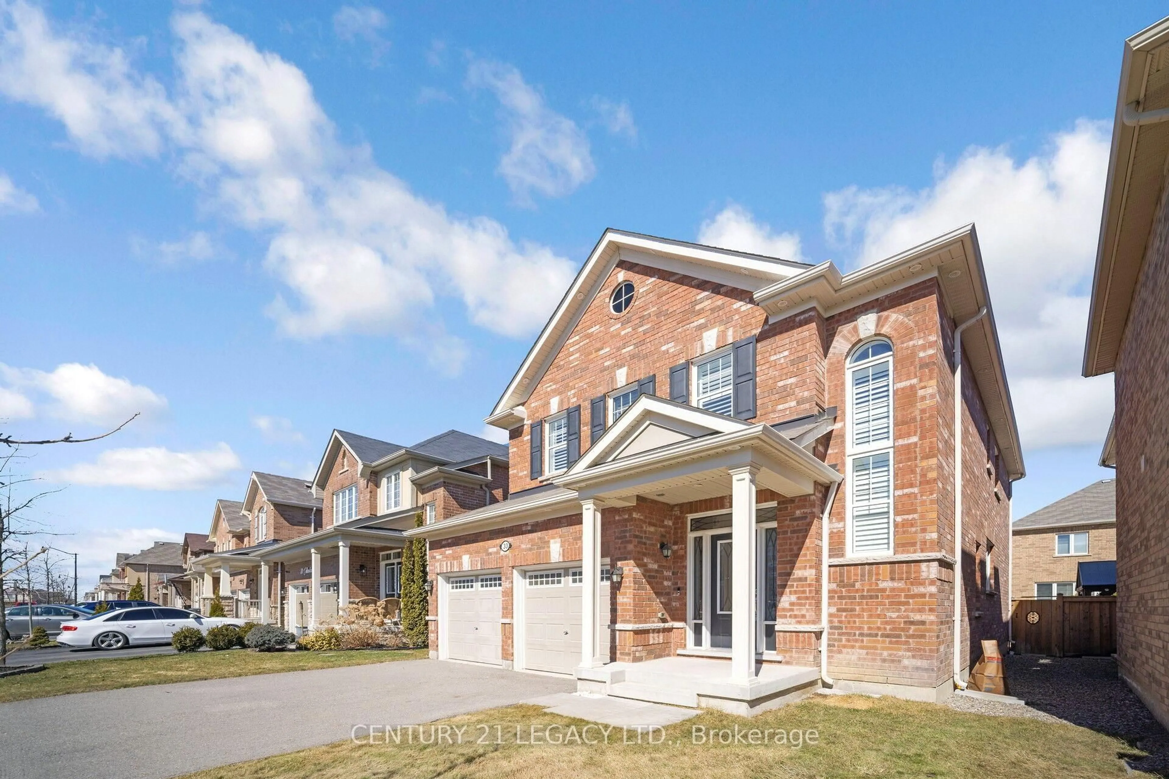 Home with brick exterior material, street for 33 Callandar Rd, Brampton Ontario L7A 4T8