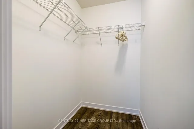 Additional property image - 251 Manitoba St Unit 204