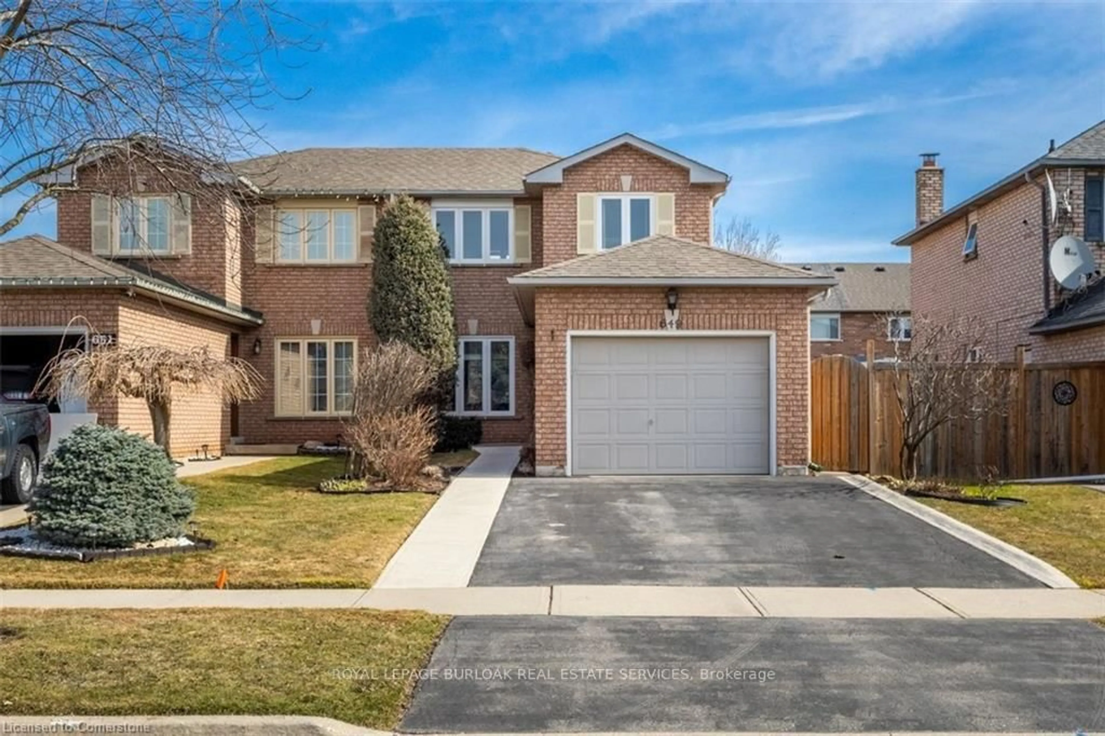 Home with brick exterior material, street for 649 Amelia Cres, Burlington Ontario L7L 6E6