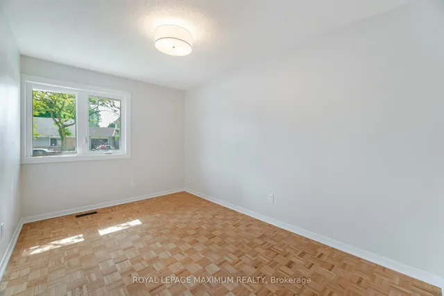 Additional property image - 8 Giles Crt
