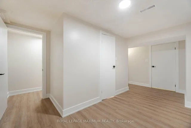 Additional property image - 8 Giles Crt