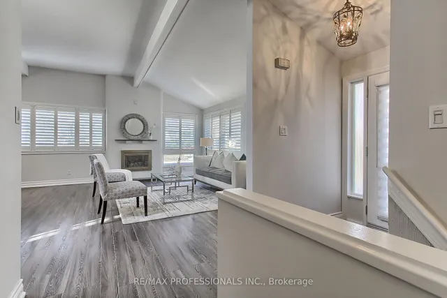 Additional image 39 of 425 CANTERBURY Cres