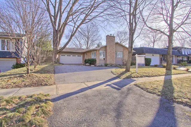 Additional image 43 of 425 CANTERBURY Cres