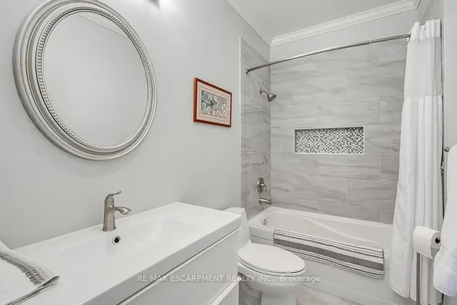 Additional property image - 2141 Country Club Dr Unit 11