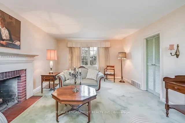 Additional property image - 359 Rosslyn Dr