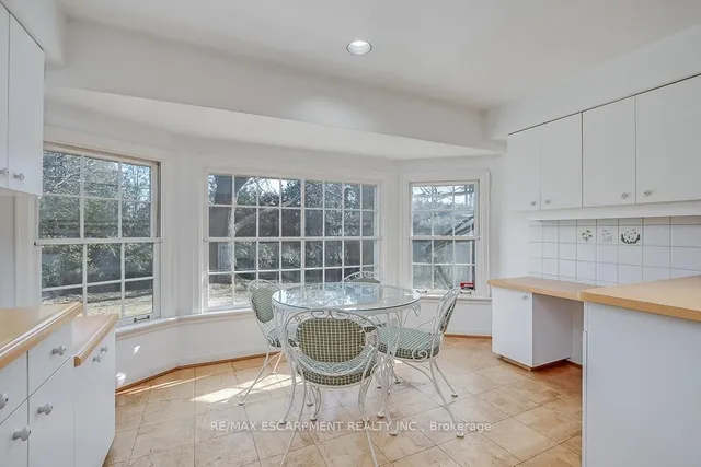 Additional property image - 359 Rosslyn Dr