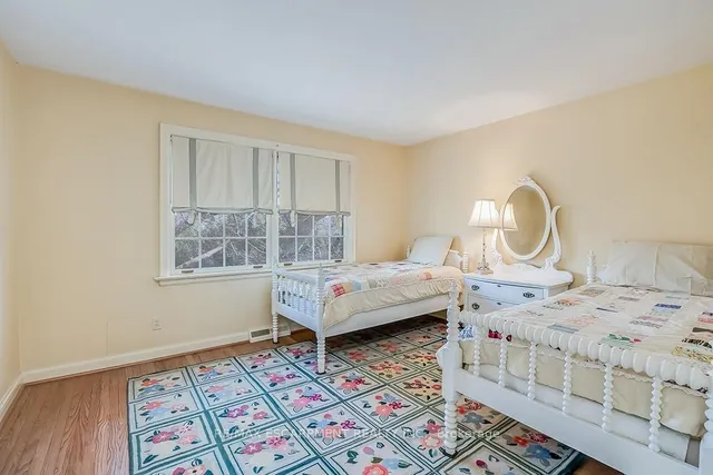 Additional property image - 359 Rosslyn Dr