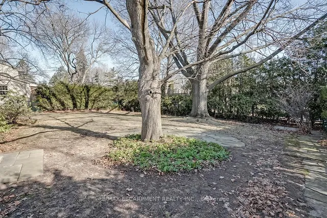 Additional property image - 359 Rosslyn Dr