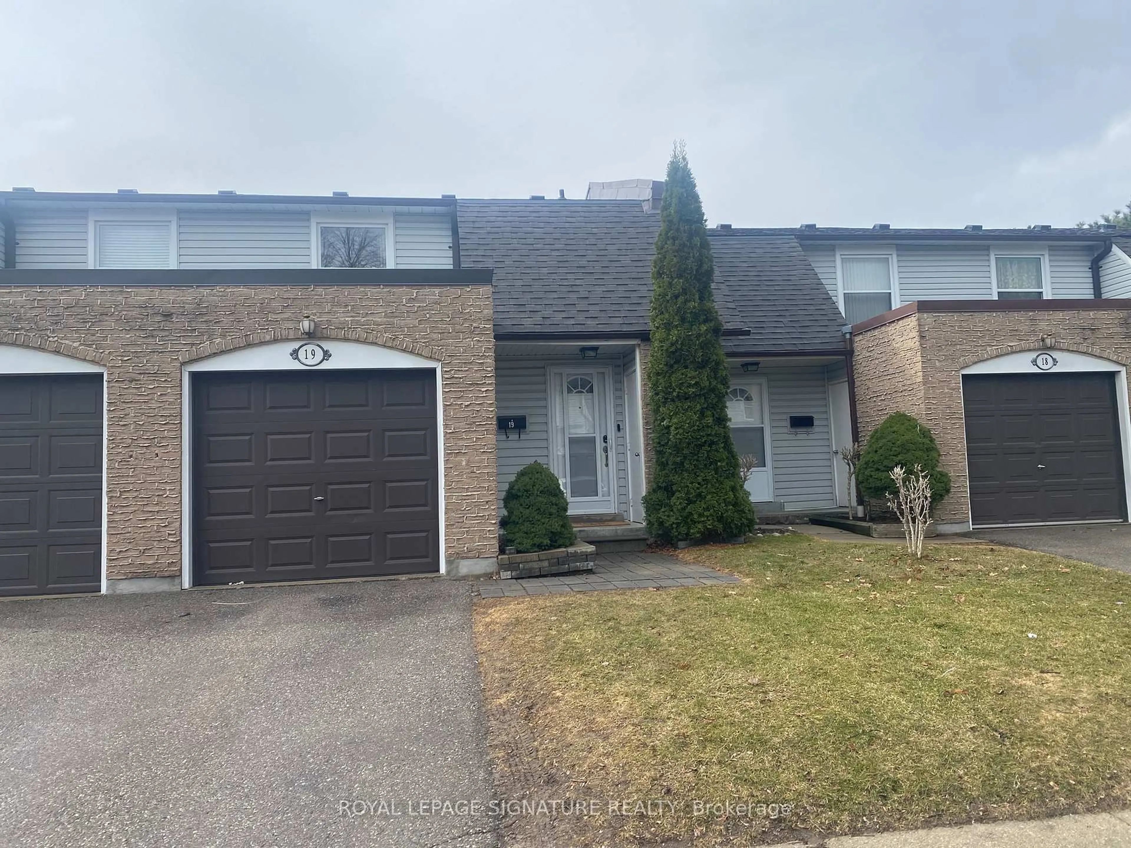 Unknown for 2440 Bromsgrove Rd #19, Mississauga Ontario L5J 4J7