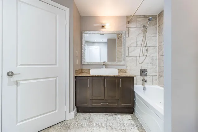 Additional property image - 80 Absolute Ave Unit Lph 09