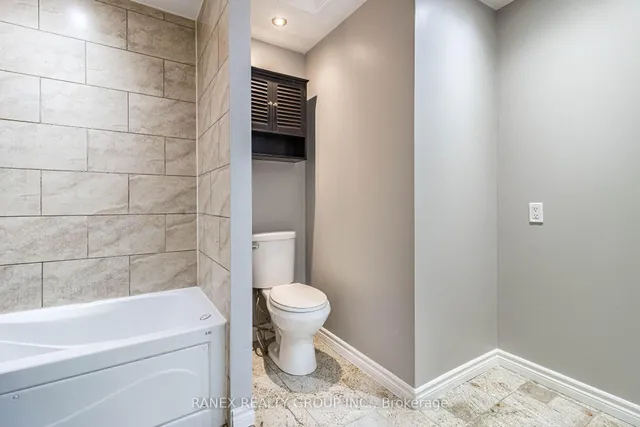 Additional property image - 80 Absolute Ave Unit Lph 09