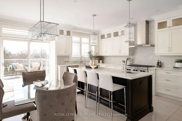 Additional image 17 of 532 Amarone Crt