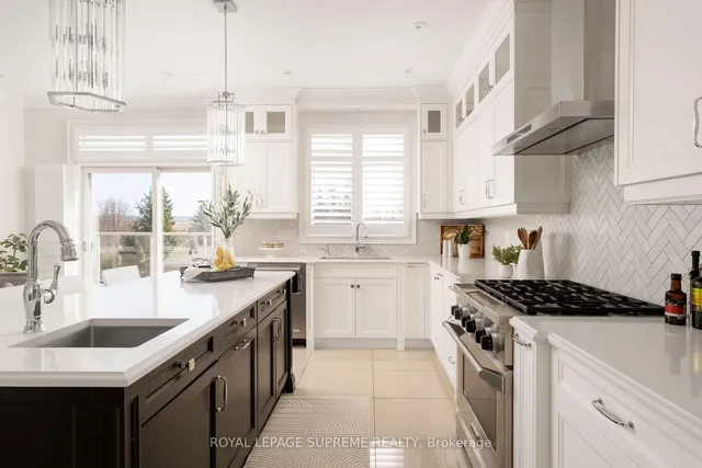 Additional image 19 of 532 Amarone Crt
