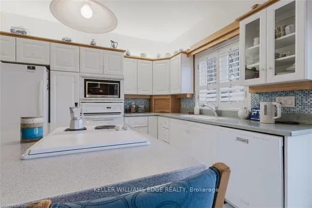 Additional property image - 2407 Woodward Ave Unit 2