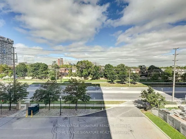 Additional property image - 200 Burnhamthorpe Rd Unit 403