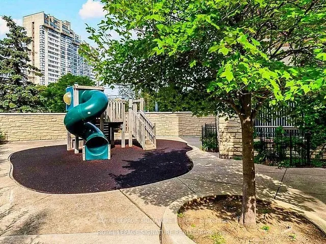 Additional property image - 200 Burnhamthorpe Rd Unit 403