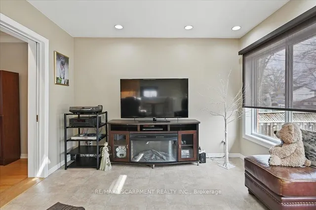 Additional property image - 5180 Tamarac Dr