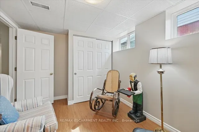 Additional property image - 5180 Tamarac Dr