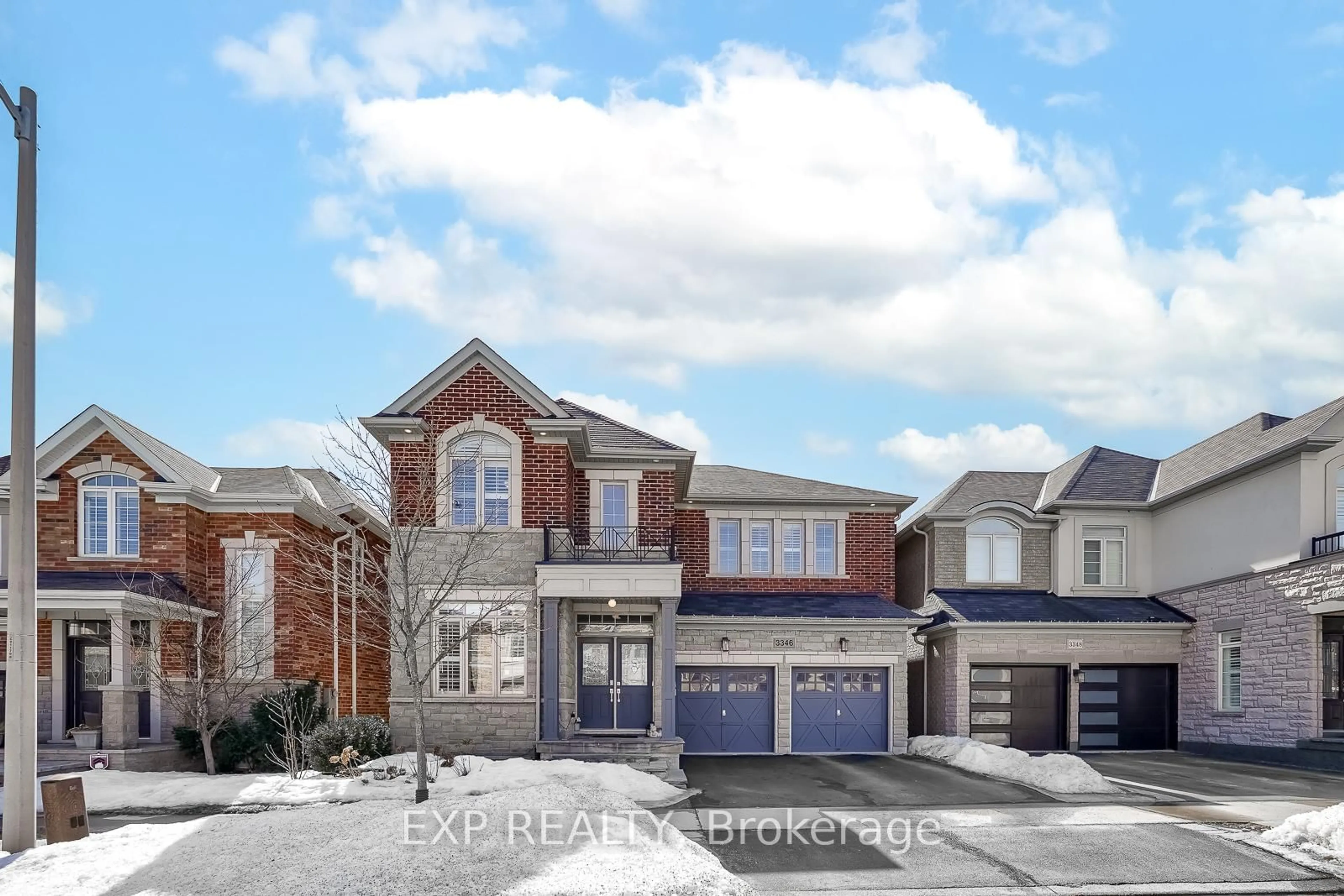 Home with brick exterior material, street for 3346 Terra Cotta Lane, Burlington Ontario L7M 0L4