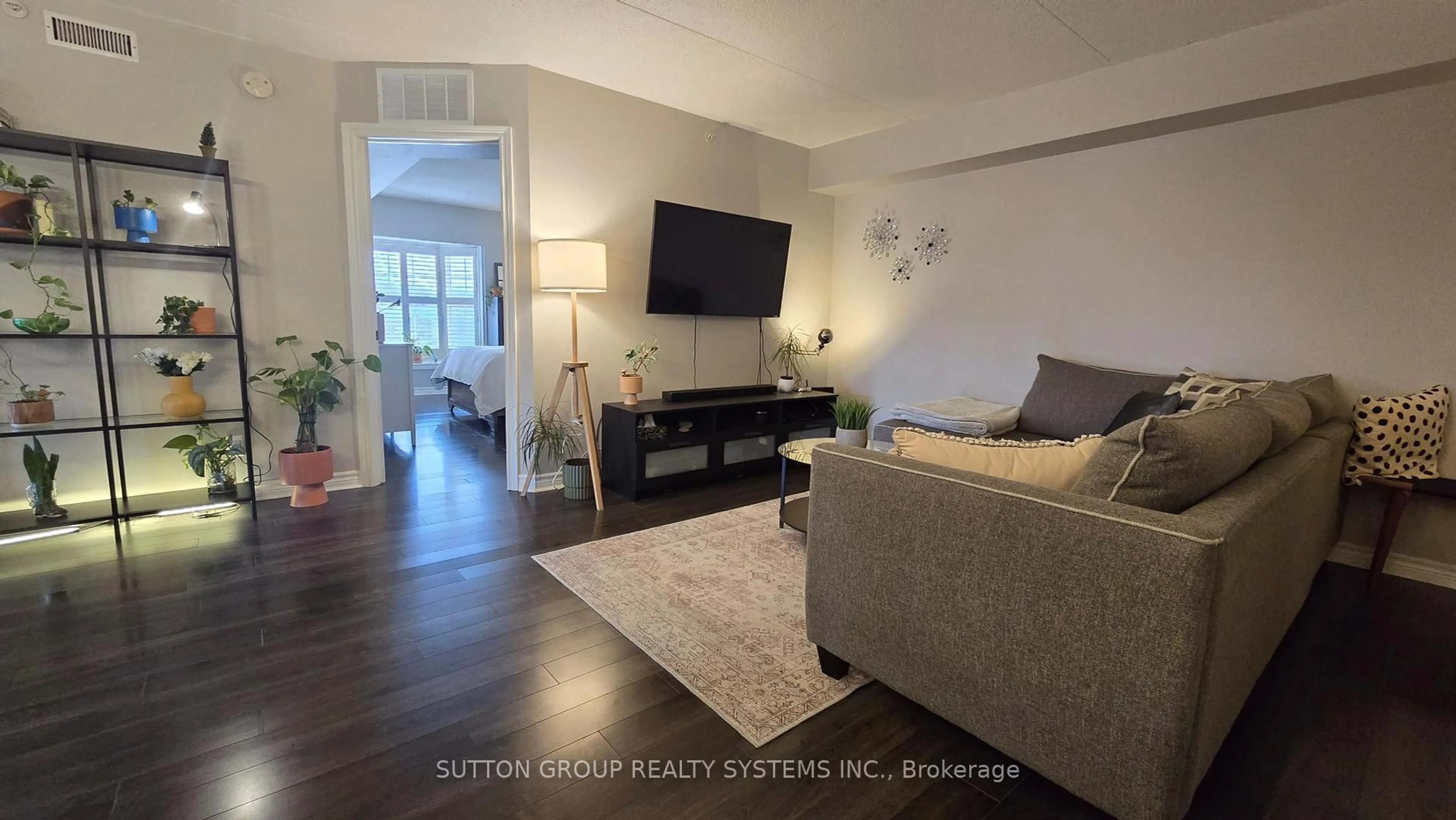 Living room with furniture, unknown for 4005 Kilmer Dr #301, Burlington Ontario L7M 4M2