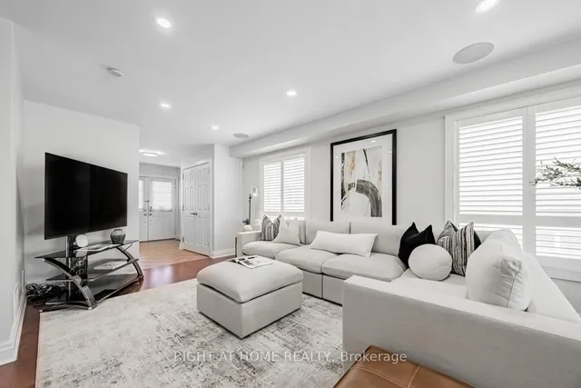 Additional property image - 668 Rossellini Dr