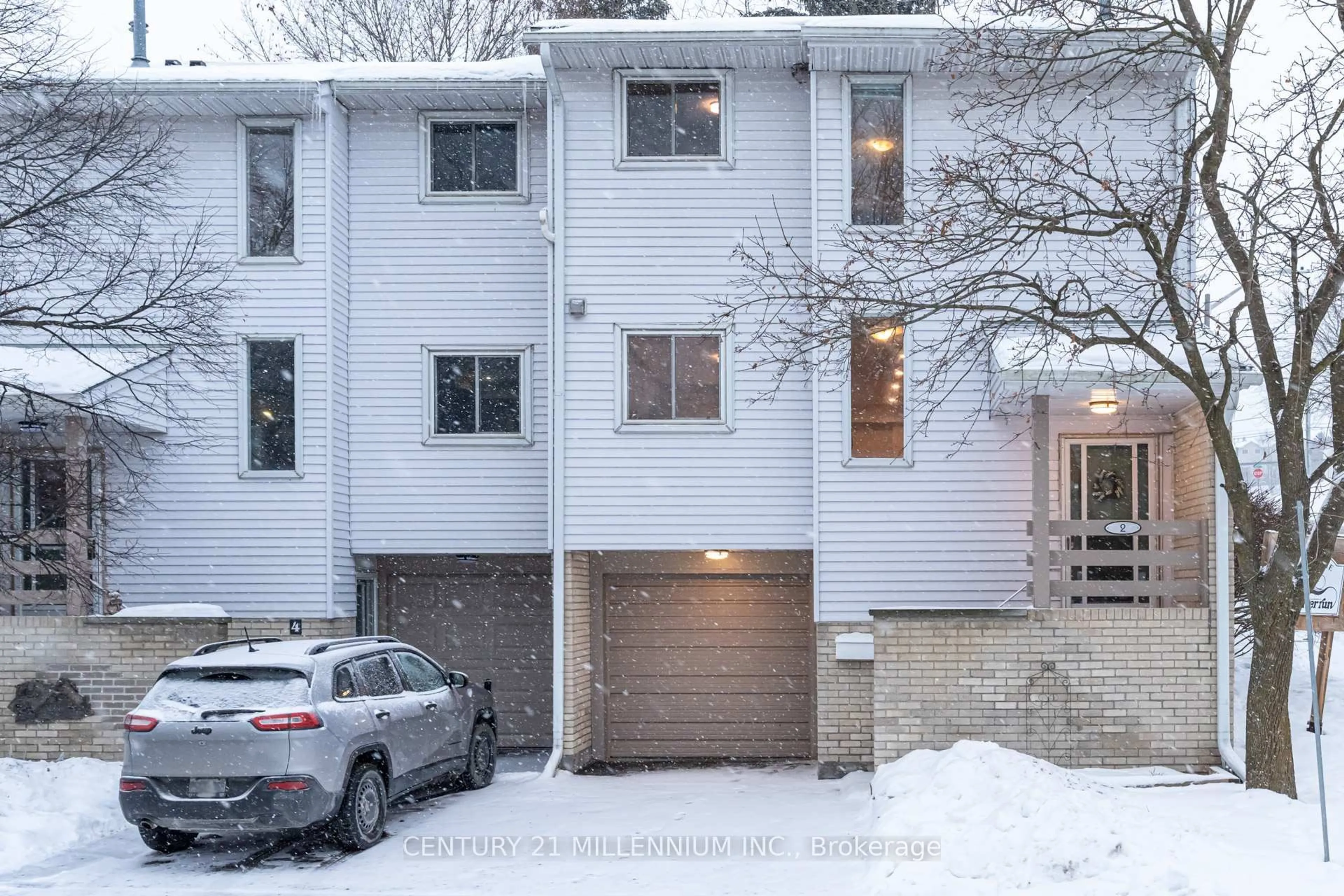 Unknown for 2 Lynden Circ #37, Halton Hills Ontario L7G 4Y8