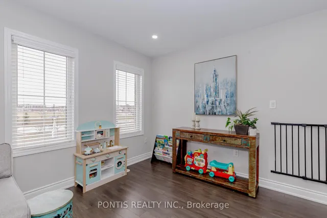 Additional property image - 33 Tight Crt