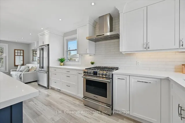 Additional property image - 671 Cape Ave