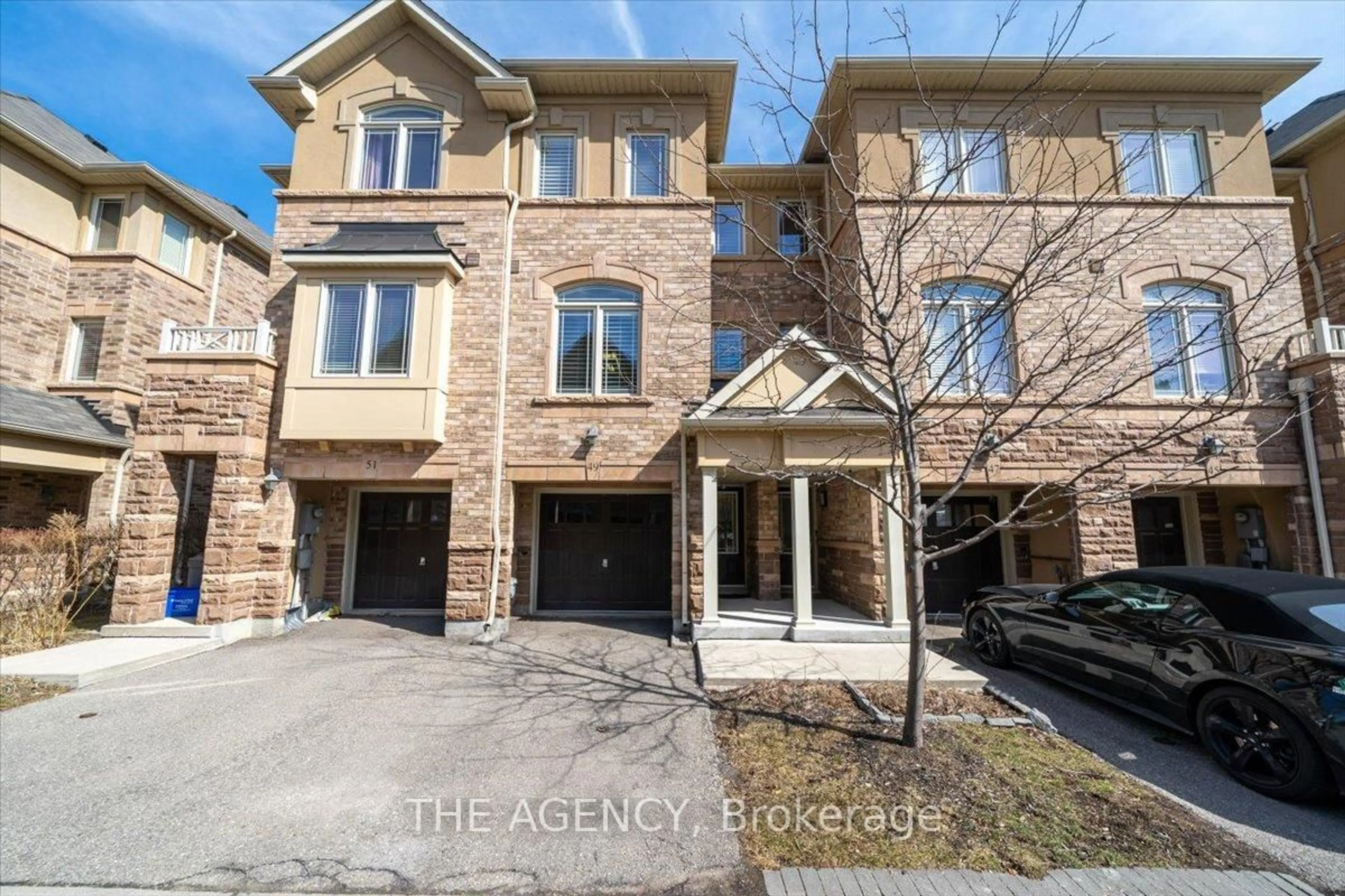 Home with brick exterior material, street for 6625 Falconer Dr #49, Mississauga Ontario L5N 0C7