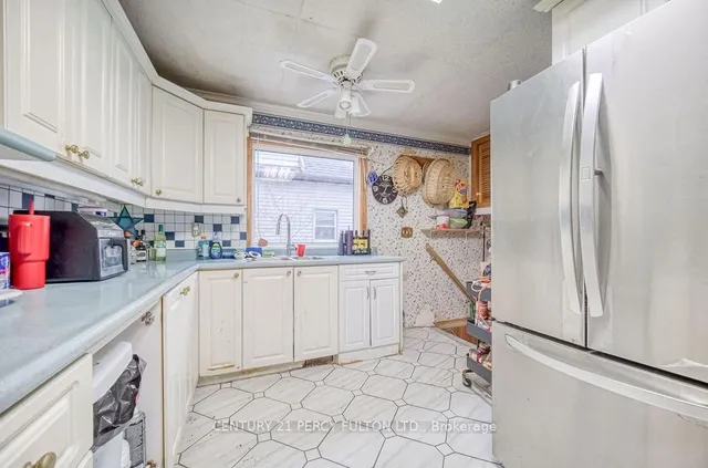 Additional property image - 143 Hatherley Rd