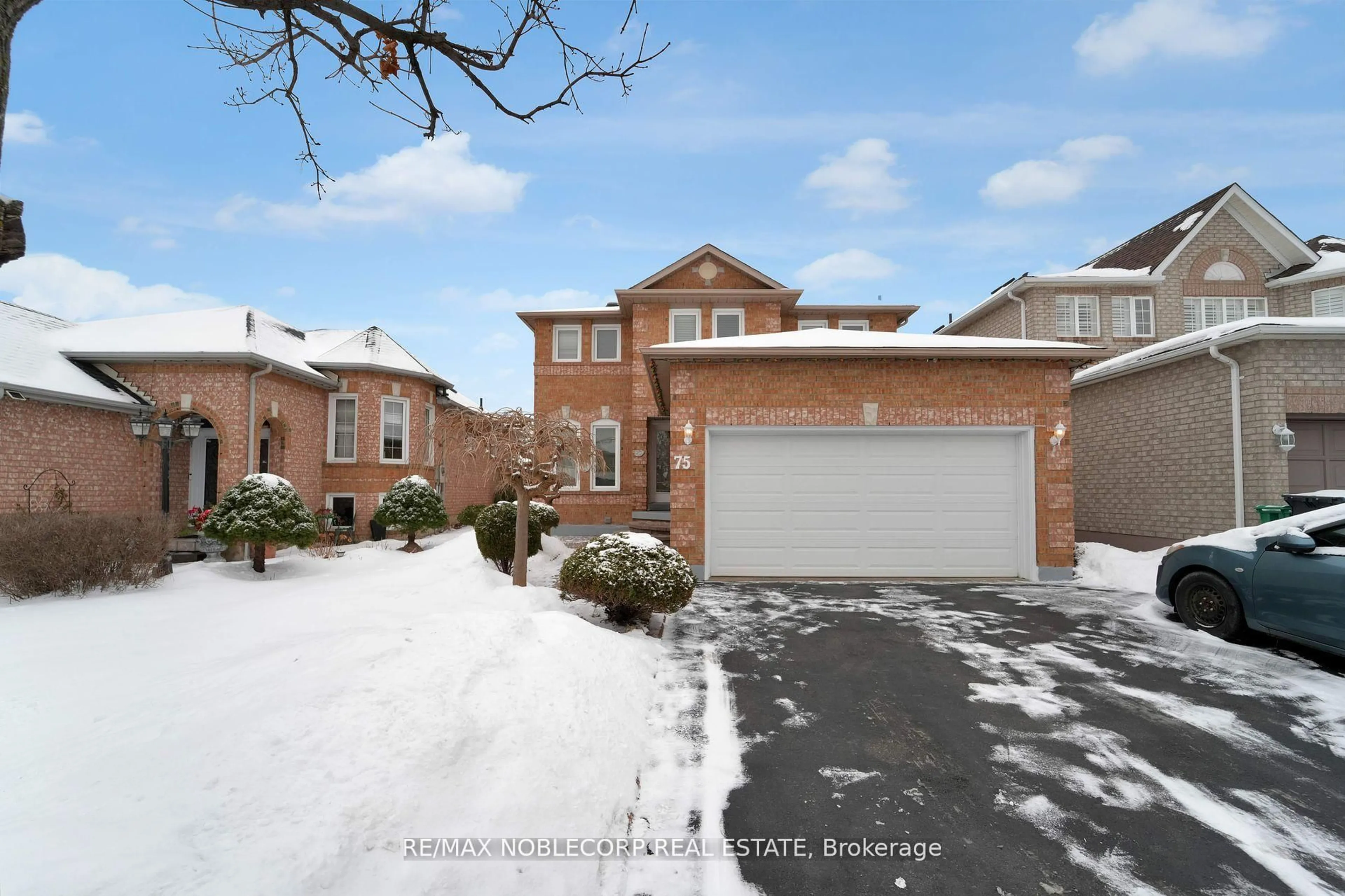 A pic from outside/outdoor area/front of a property/back of a property/a pic from drone, street for 75 Red Maple Dr, Brampton Ontario L6X 4M1